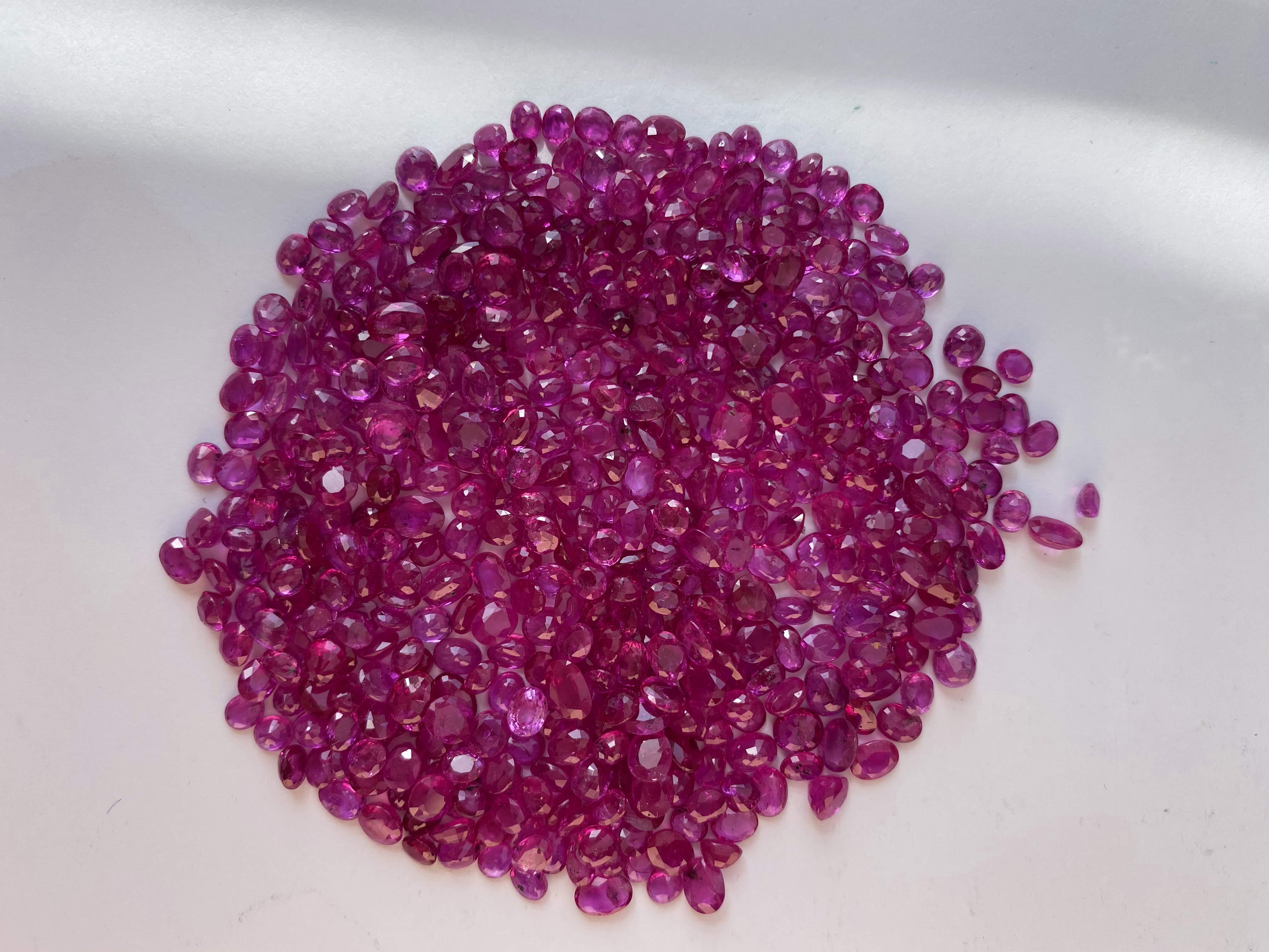 Ruby-Oval: 4mm x 3mm
