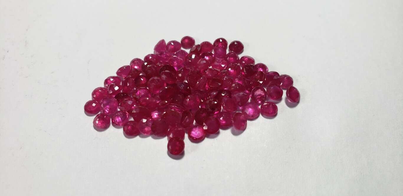 Ruby Round: 3.5mm - 4mm