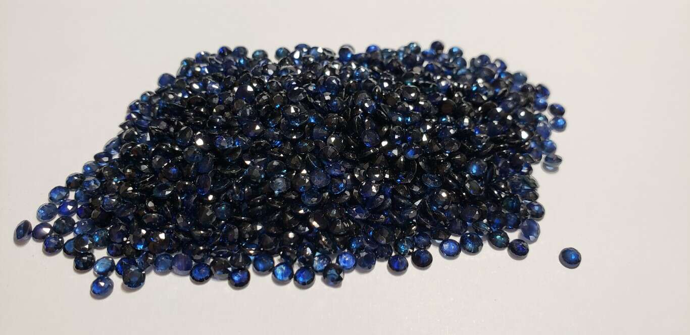 Blue Sapphire Round: 3mm - 3.5mm