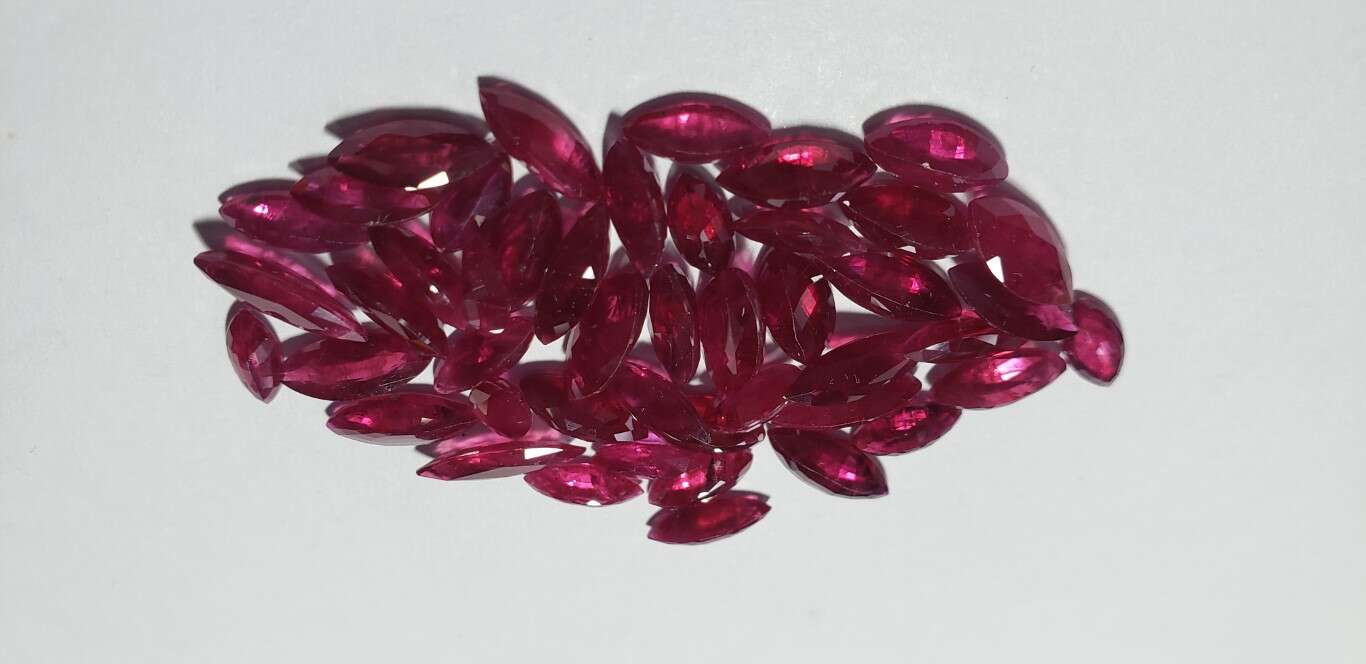 Ruby Marquise: 8mm x 4mm