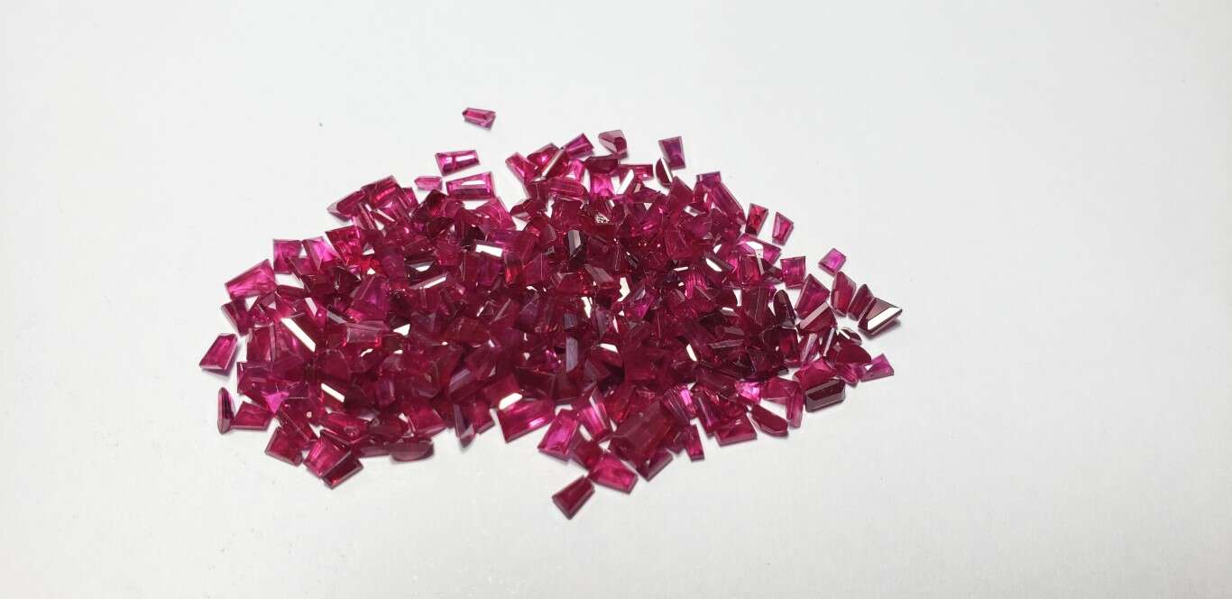 Ruby Baguette: 4mm x 2mm