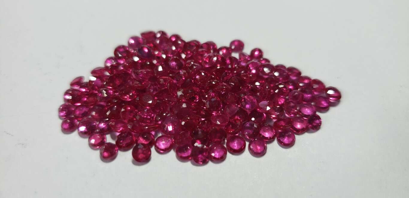 Ruby Round: 3mm - 3.5mm
