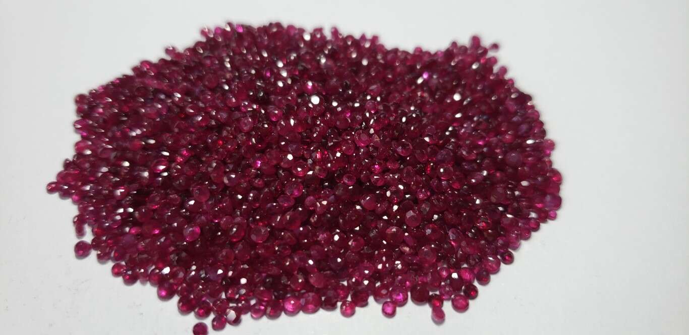 Ruby Round: 2mm - 2.5mm