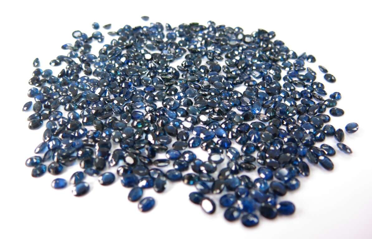 Blue Sapphire Oval: 5mm x 4mm