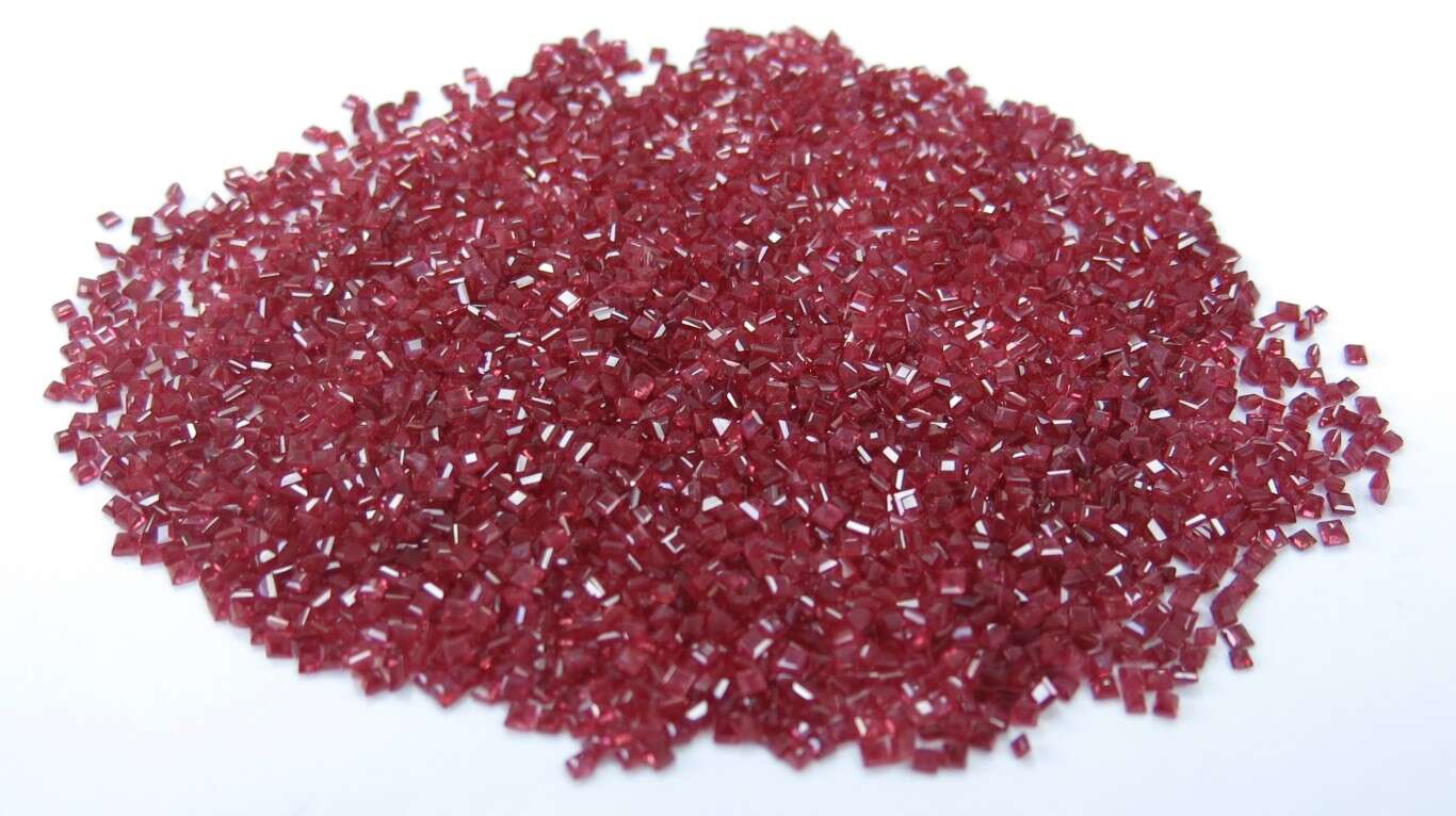 Ruby Square: 1.5mm - 2mm