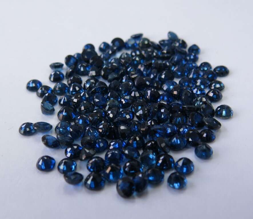 Blue Sapphire Round: 4mm - 4.5mm