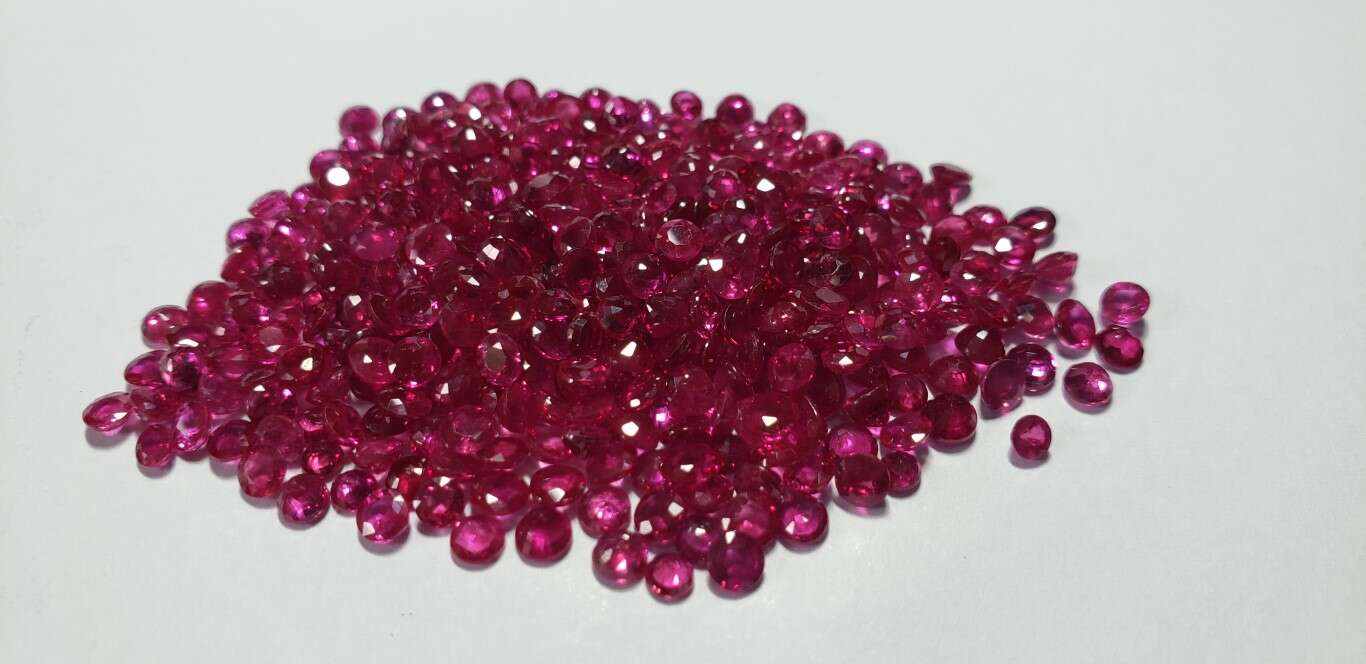 Ruby Round: 3mm - 3.5mm