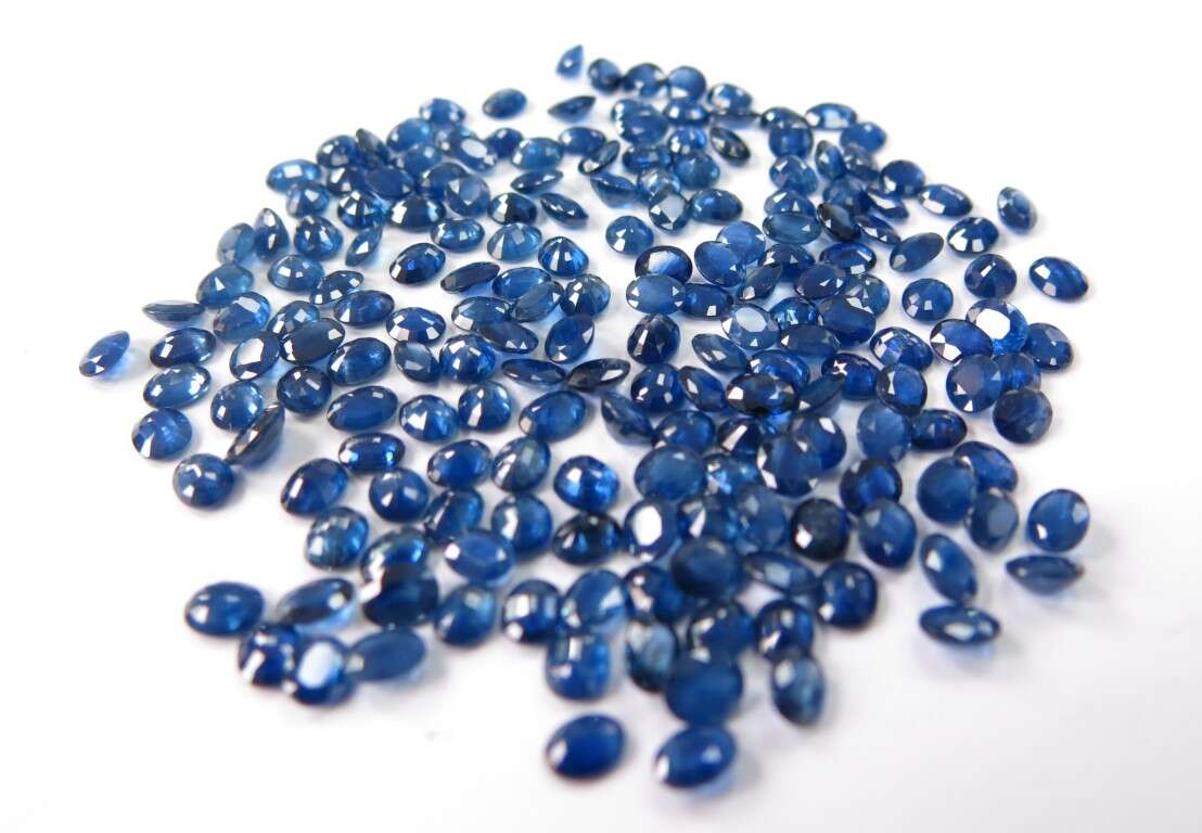 Blue Sapphire Oval: 5mm x 4mm