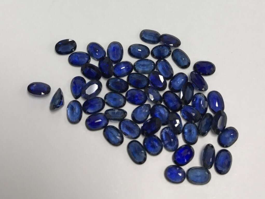 Blue Sapphire Oval: 6mm x 4mm