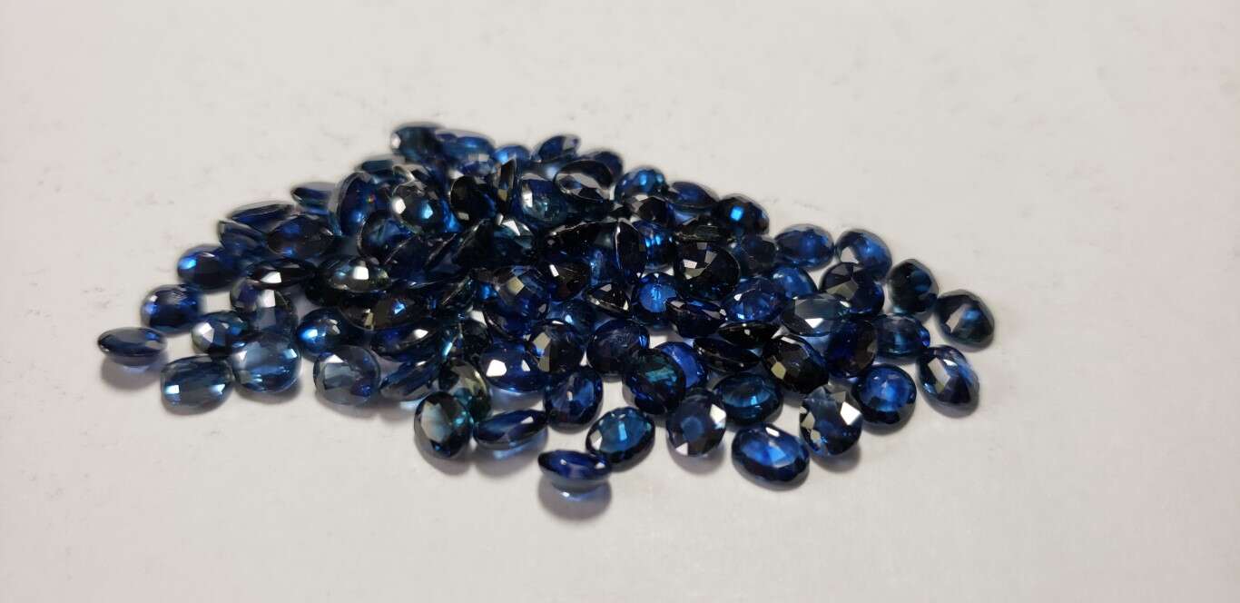Blue Sapphire Oval: 5mm x 4mm