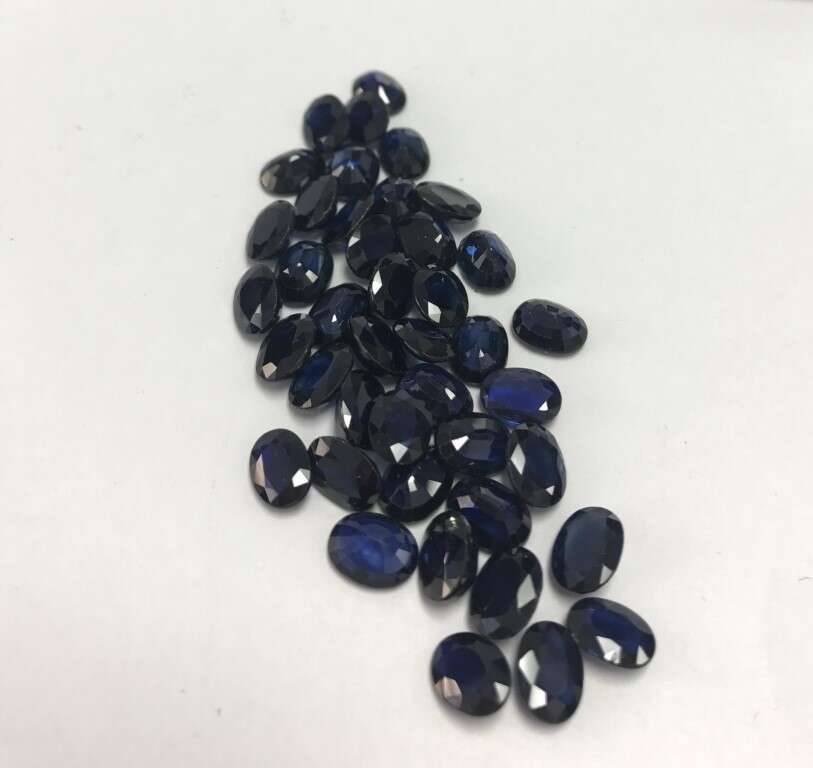 Blue Sapphire-Oval: 8mm x 6mm