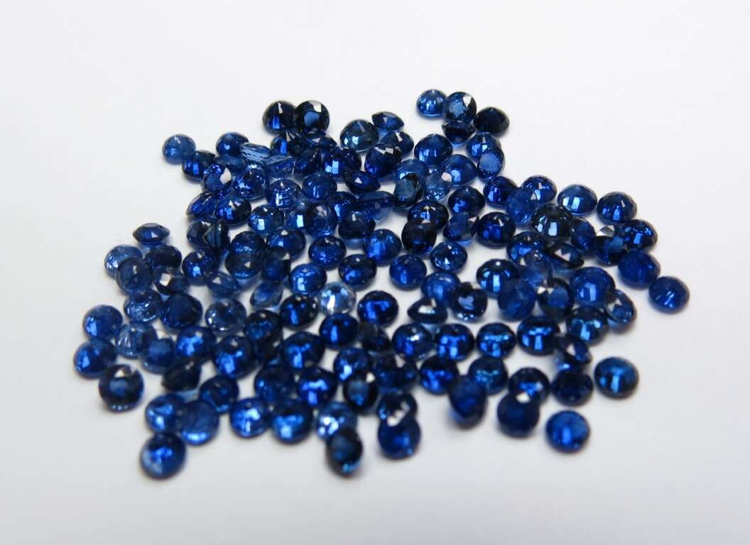Blue Sapphire Round: 3.5mm - 4mm