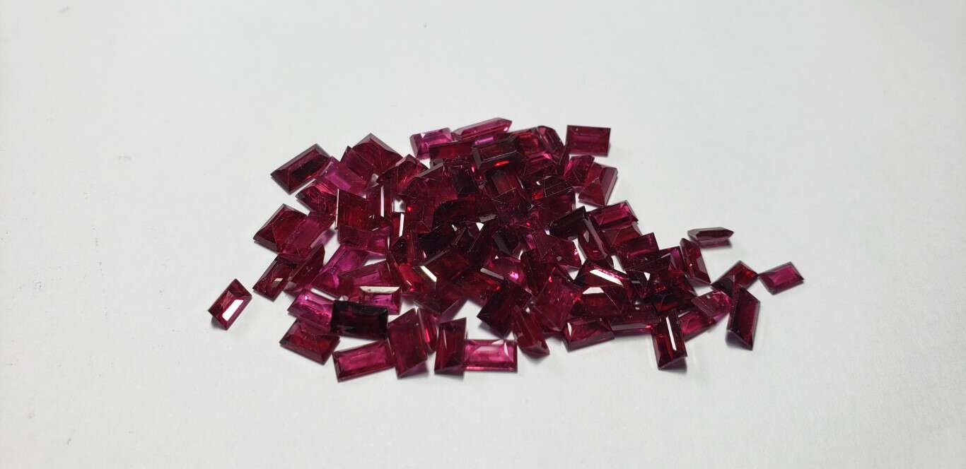 Ruby Baguette: 4mm - 7mm