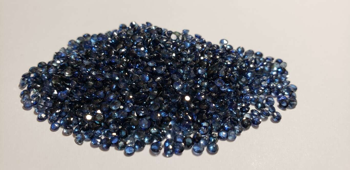 Blue Sapphire Round: 2.5mm - 3mm
