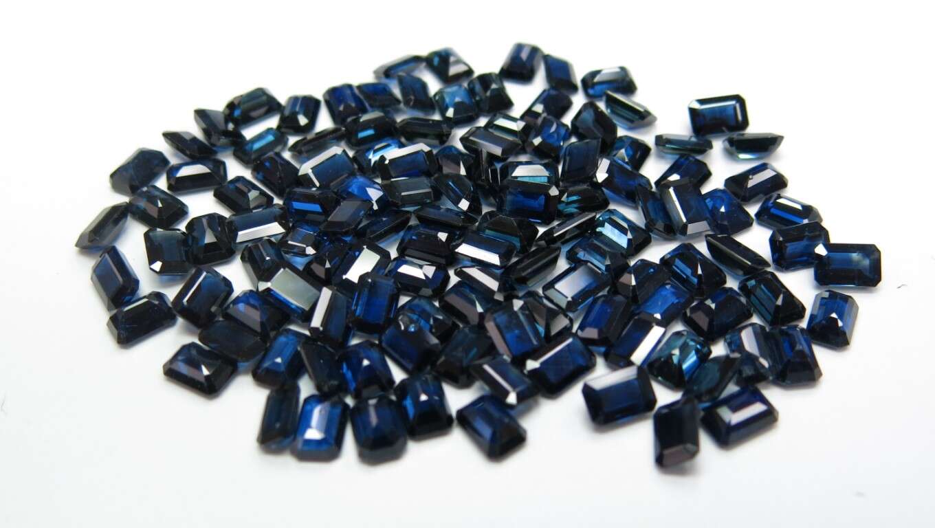 Blue Sapphire Octagon: 6mm x 4mm