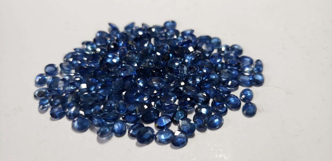Blue Sapphire Oval: 5mm x 4mm