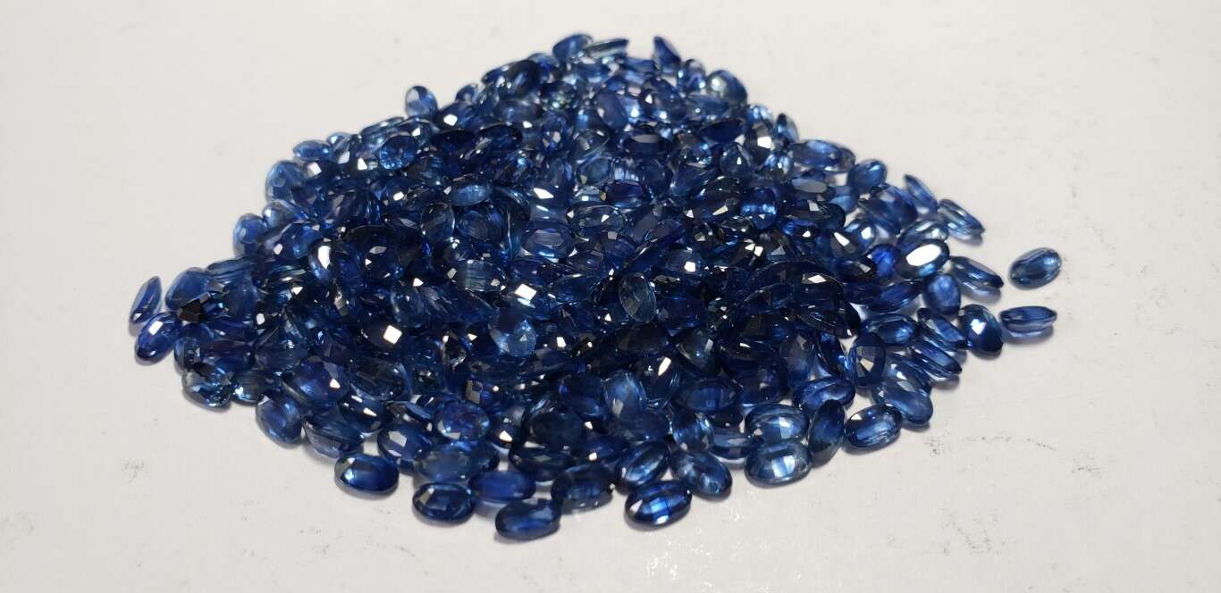 Blue Sapphire Oval: 5mm x 3mm