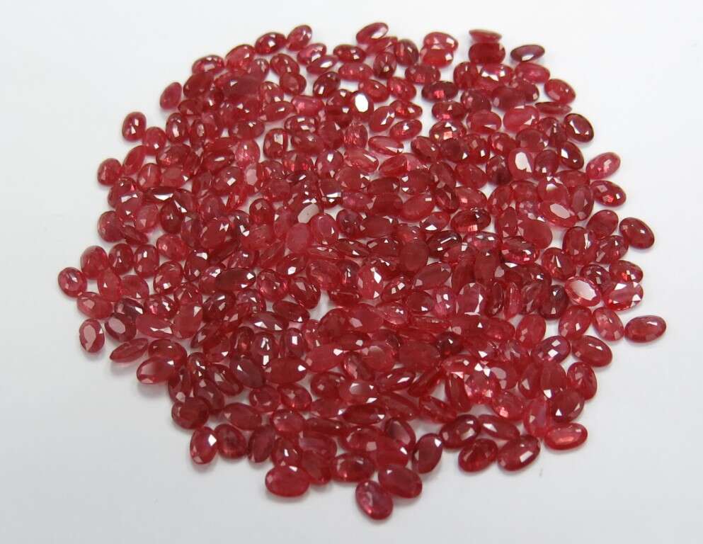 Burma Ruby-Oval 6mm x 4mm