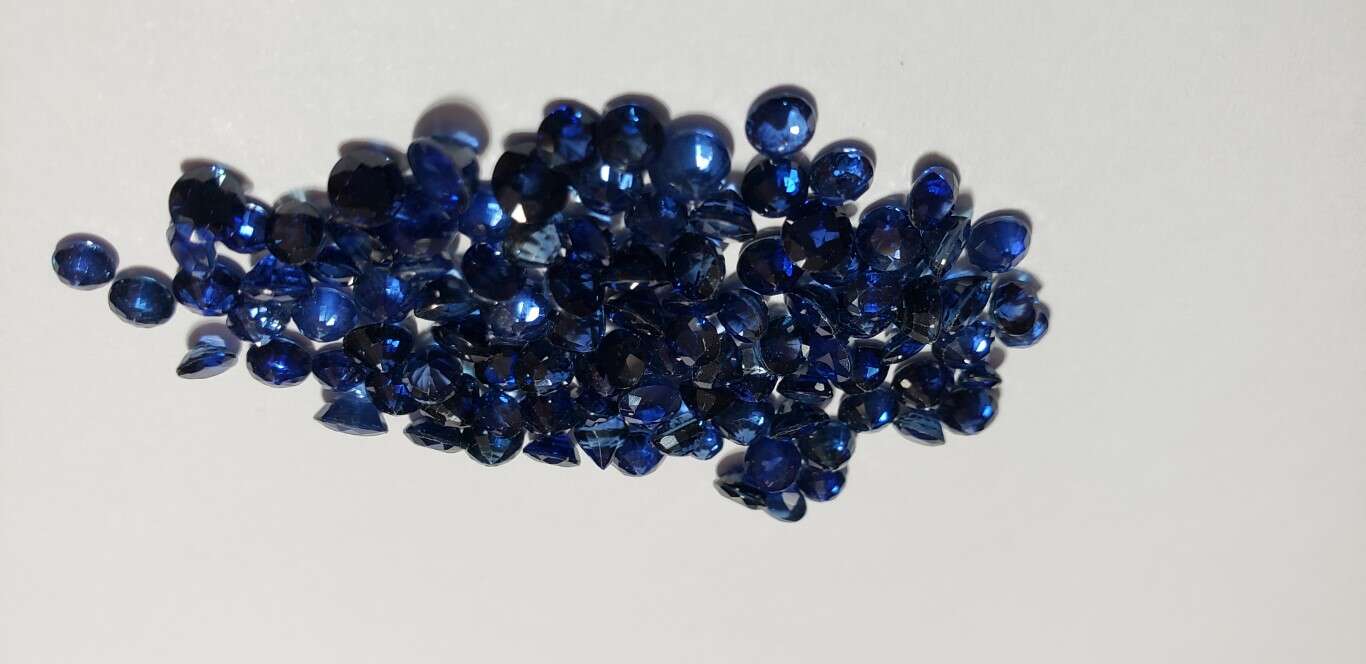 Blue Sapphire Round: 3.5mm - 4mm
