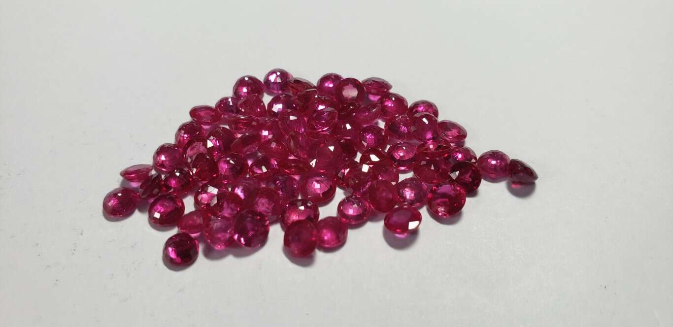 Ruby Round: 4mm - 4.5mm
