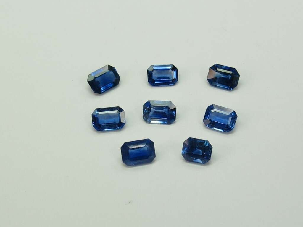 Blue Sapphire Octagon: 7mm x 5mm