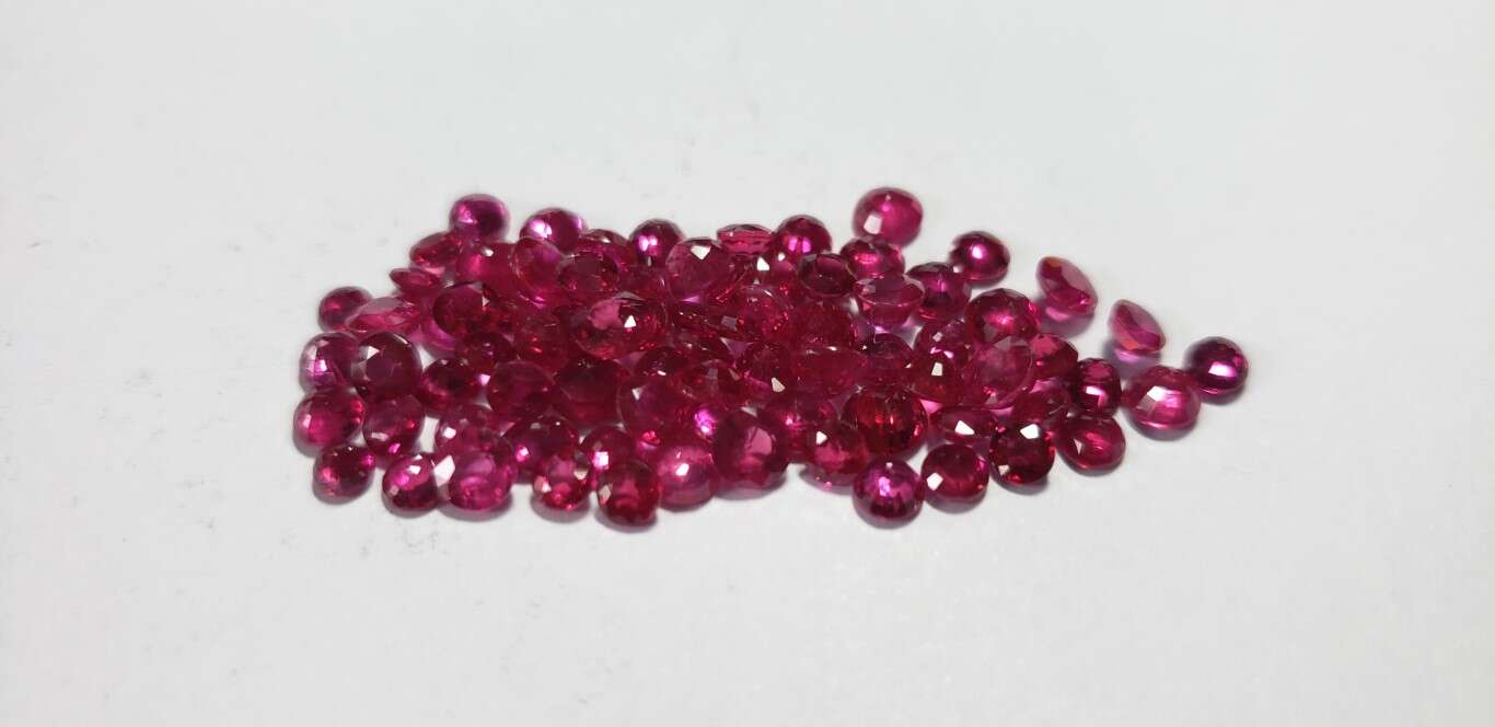 Ruby Round: 3mm - 4mm