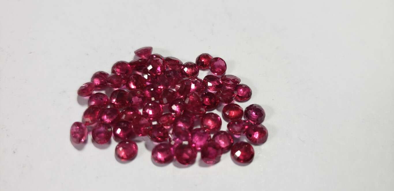 Ruby Round: 3.5mm - 4mm