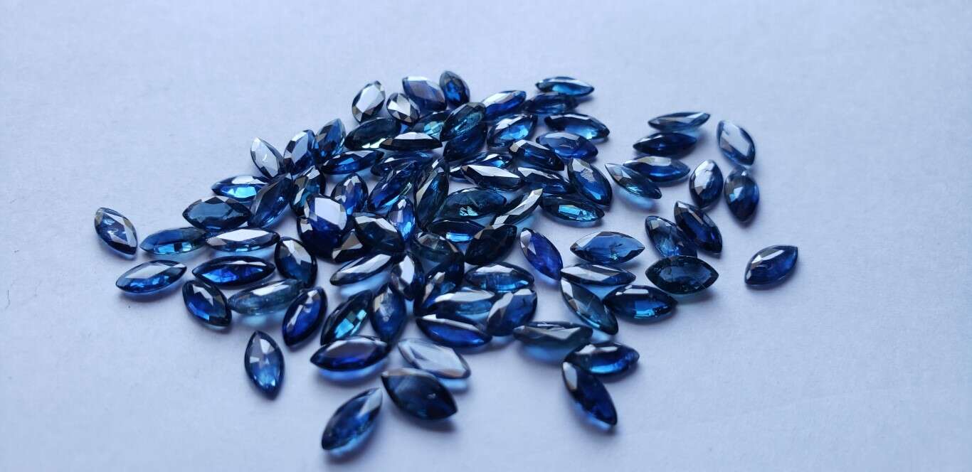 Blue Sapphire Marquise: 7mm x 3.5mm