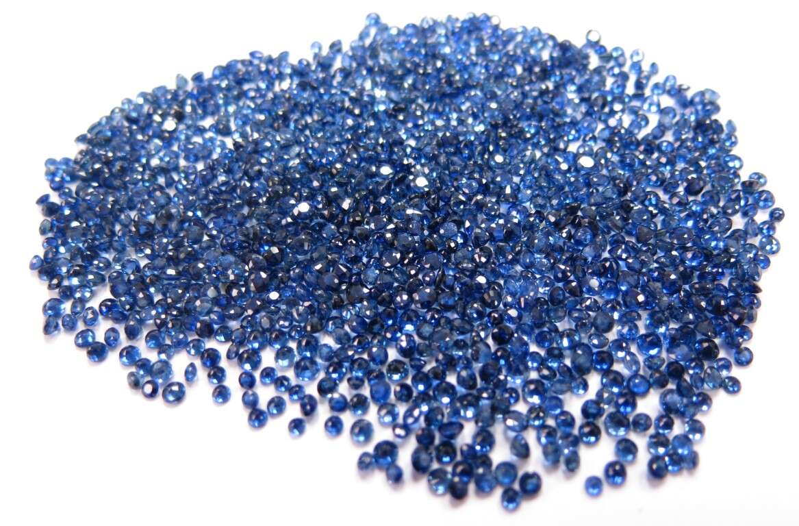 Blue Sapphire Round: 2.5mm - 3mm