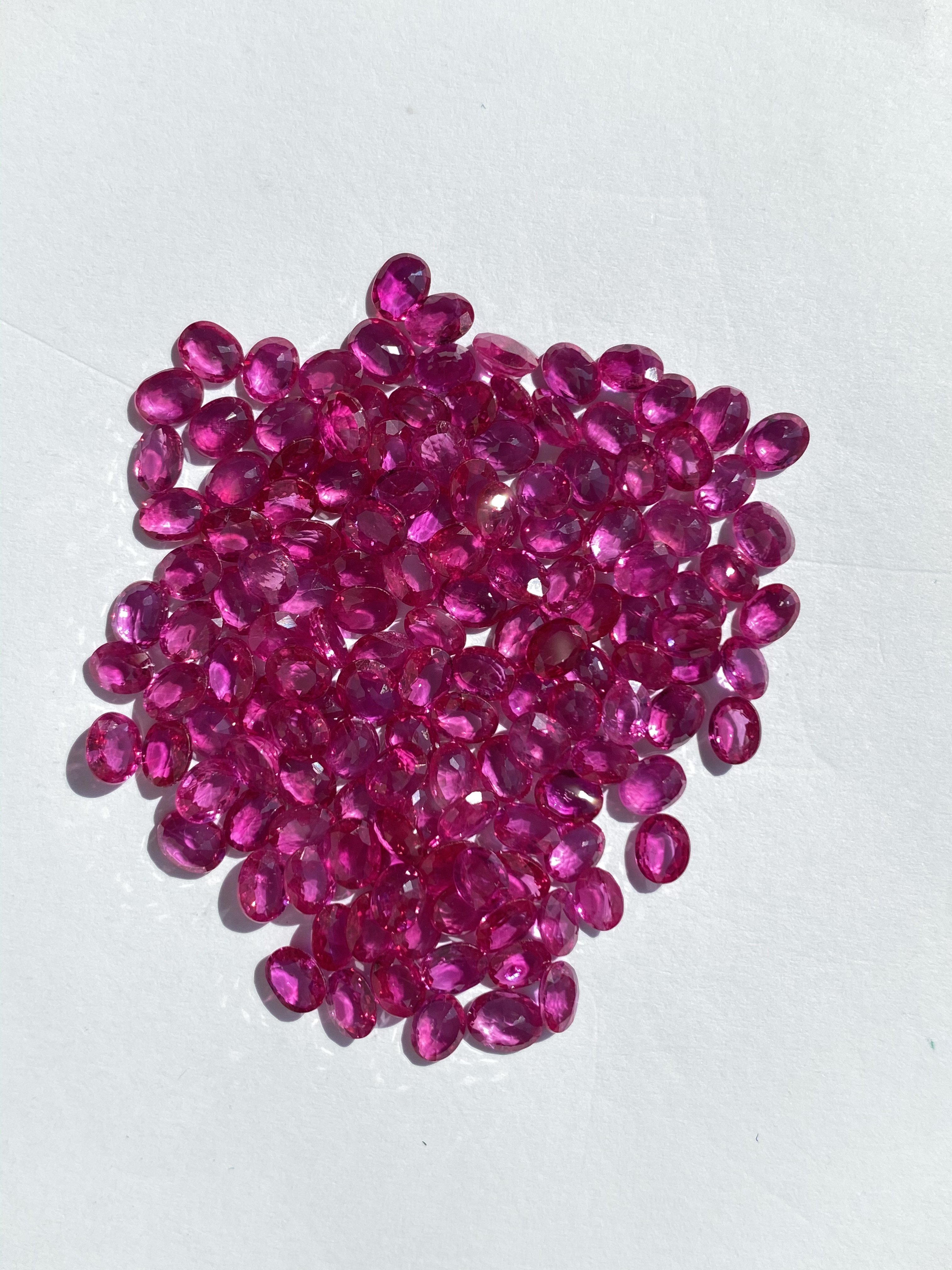 Ruby-Oval: 5mm x 3mm