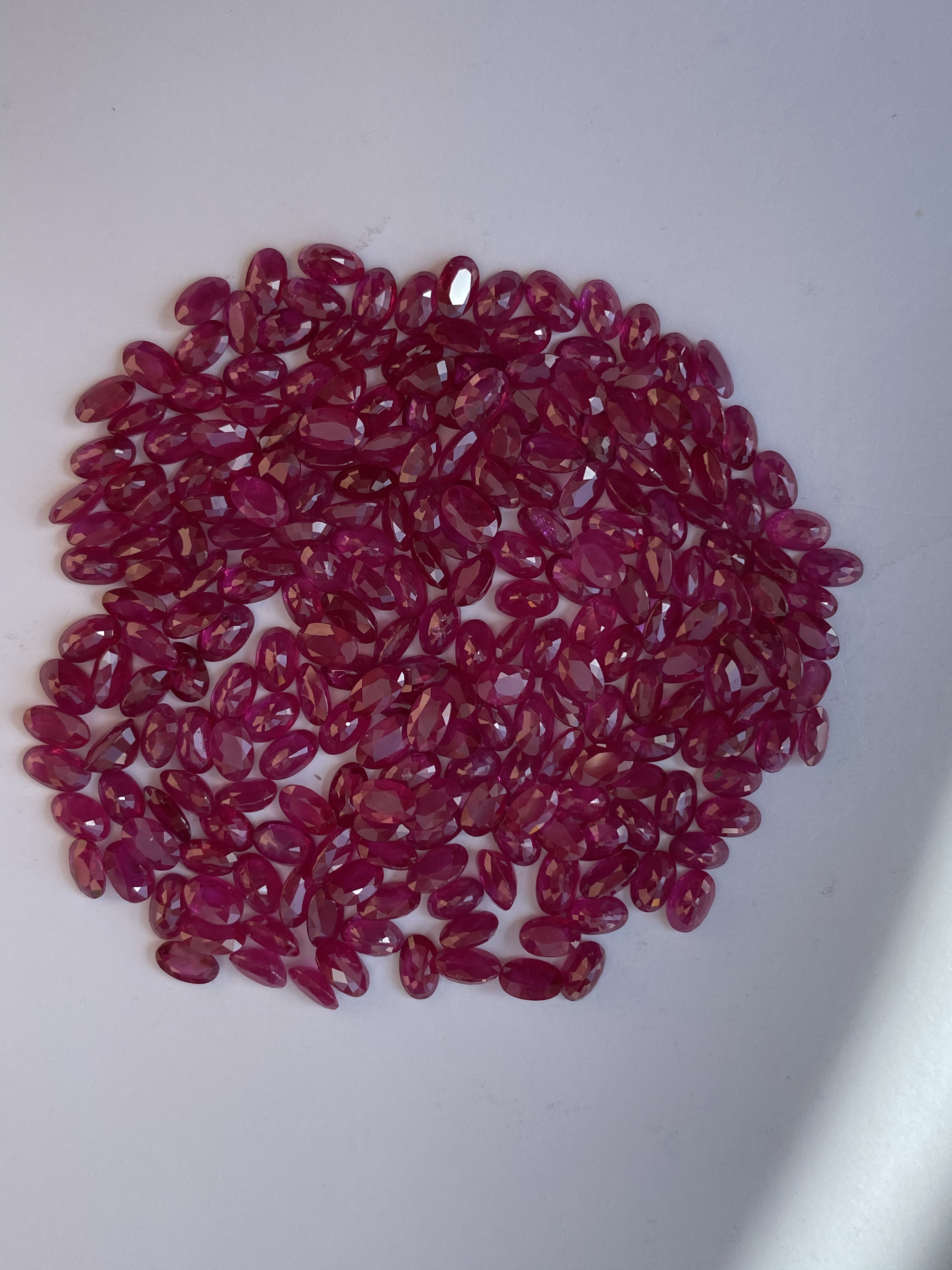 Ruby-Oval: 5mm x 3mm