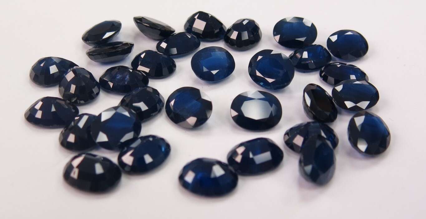 Blue Sapphire-Oval: 10mm x 8mm