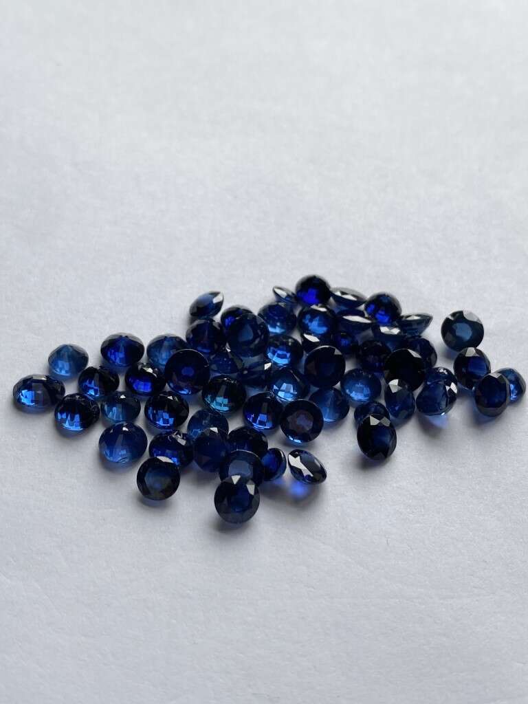 Blue Sapphire Round: 4mm - 6mm
