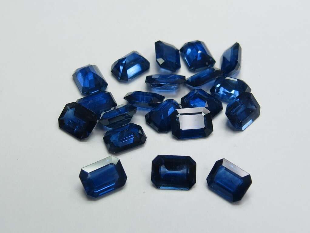 Blue Sapphire Octagon: 8mm x 6mm