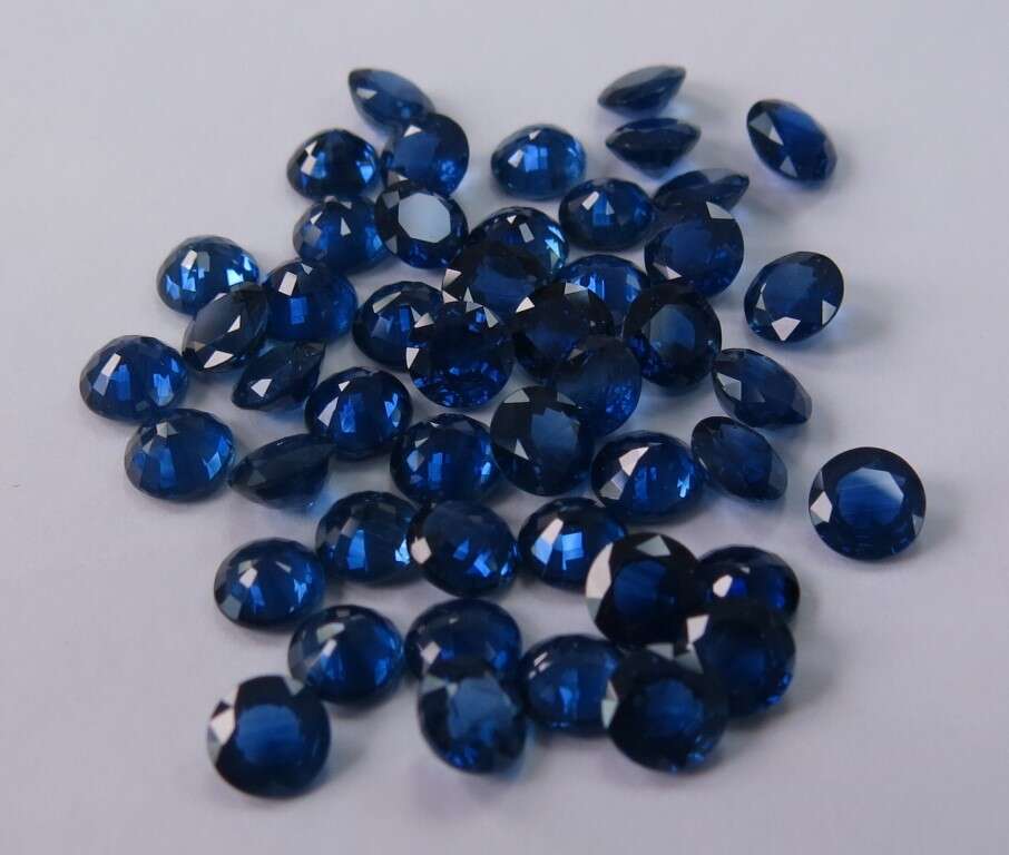 Blue Sapphire-Round: 6.0mm