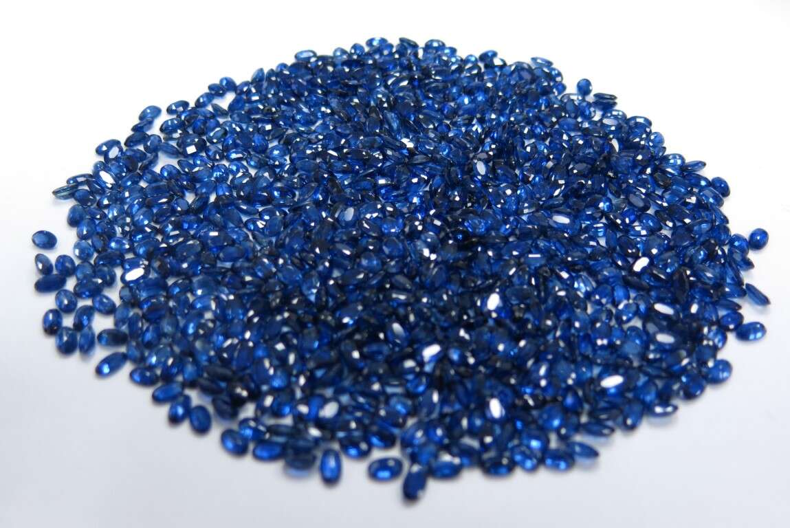 Blue Sapphire Oval: 5mm x 3mm