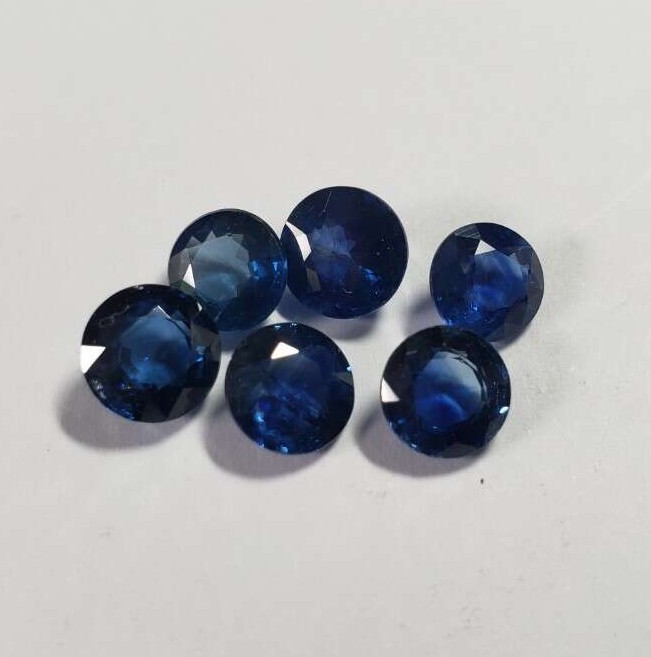 Blue Sapphire Round: 7mm