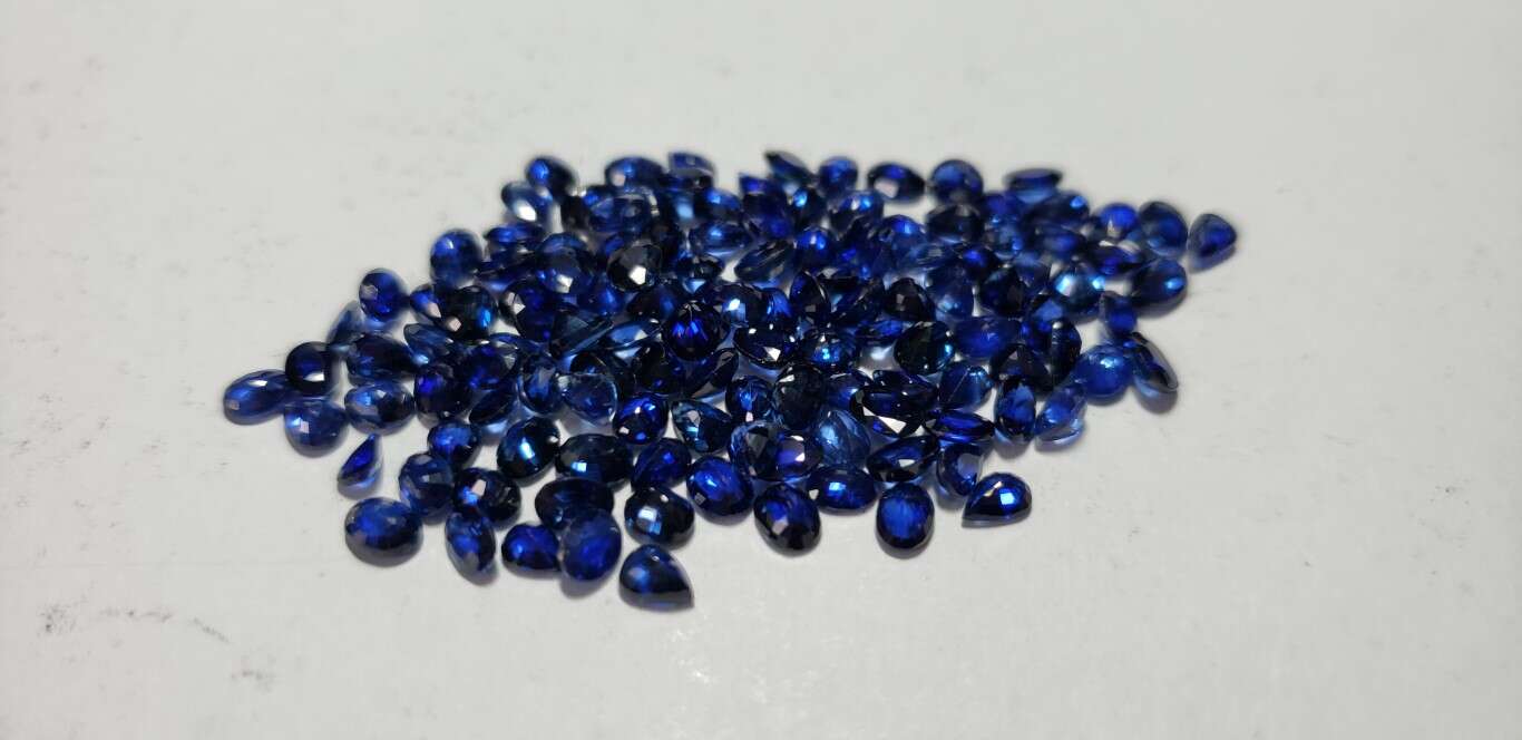Blue Sapphire Oval: 4mm x 3mm