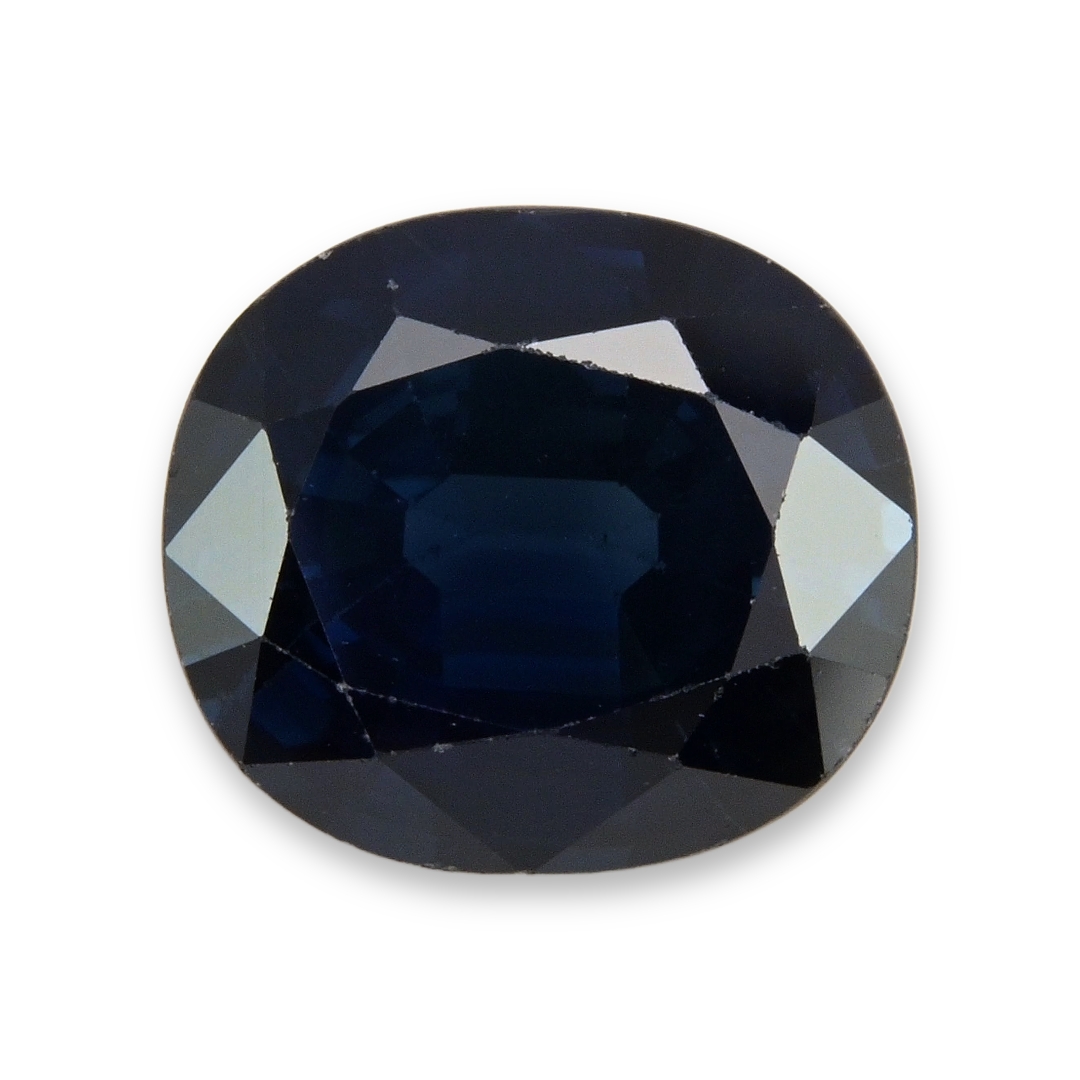 Sapphire Oval: 4.31ct