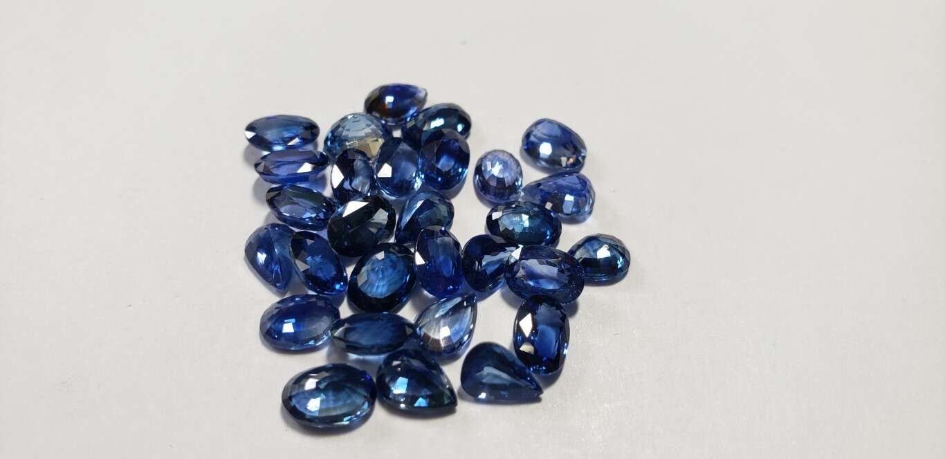 Ceylon-Oval: 7mm x 5mm