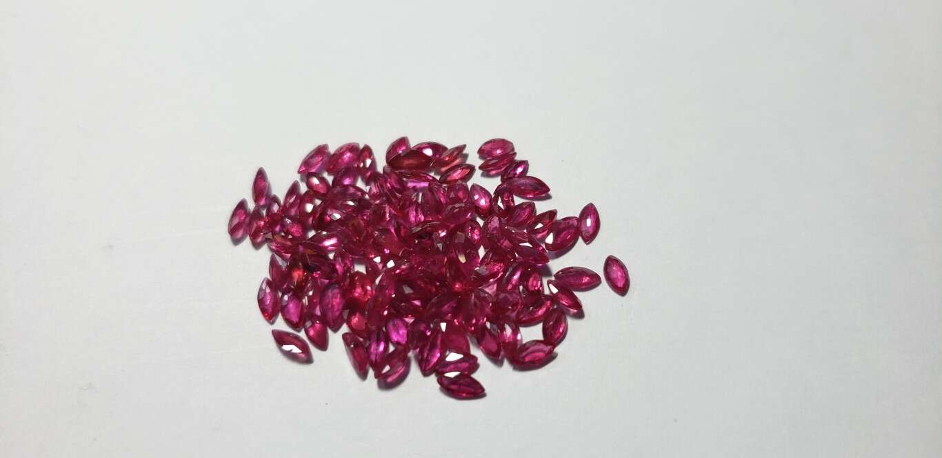 Ruby Marquise: 5mm x 2.5mm