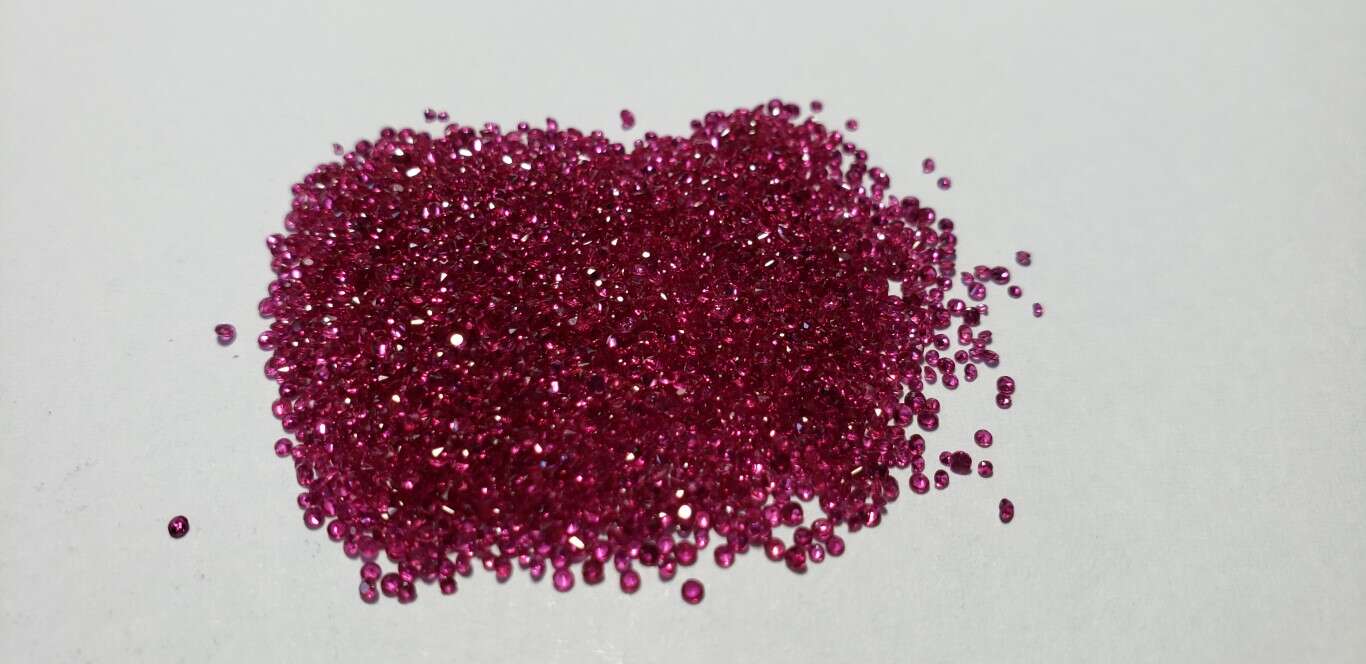 Ruby Diamond Cut: 1mm