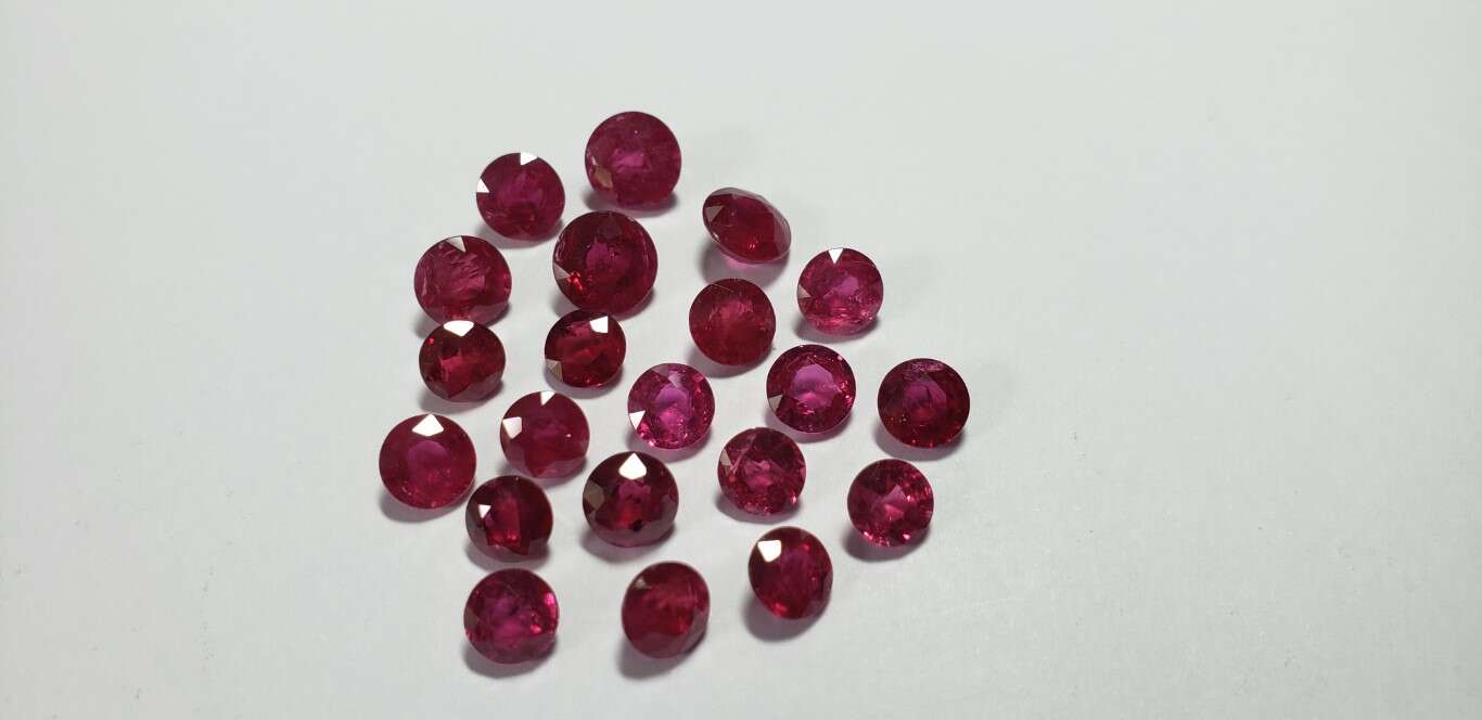 Ruby Round: 6mm - 7.5mm