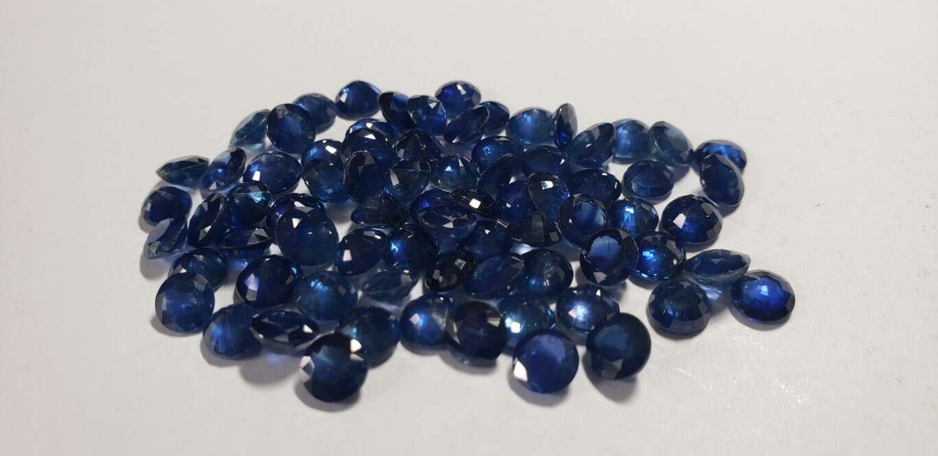 Blue Sapphire Round: 6mm