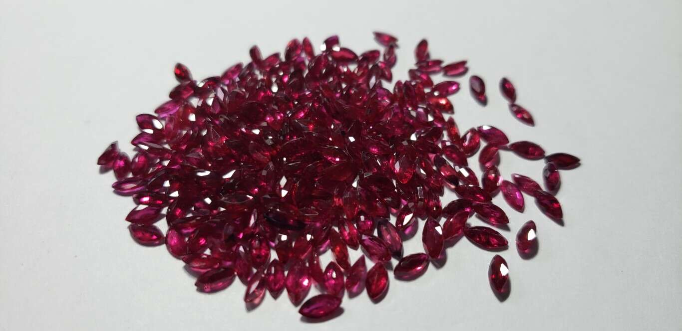 Ruby Marquise: 6mm x 3mm