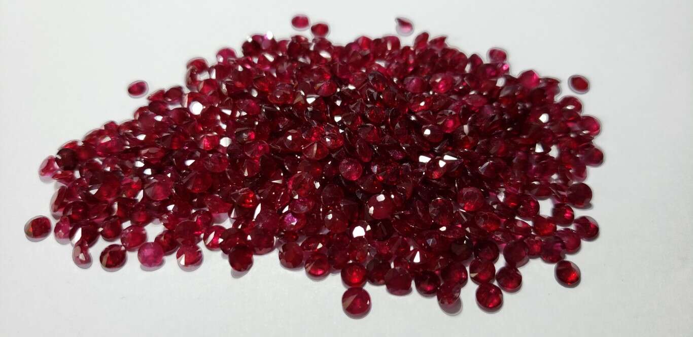 Ruby Diamond Cut: 4mm - 5mm