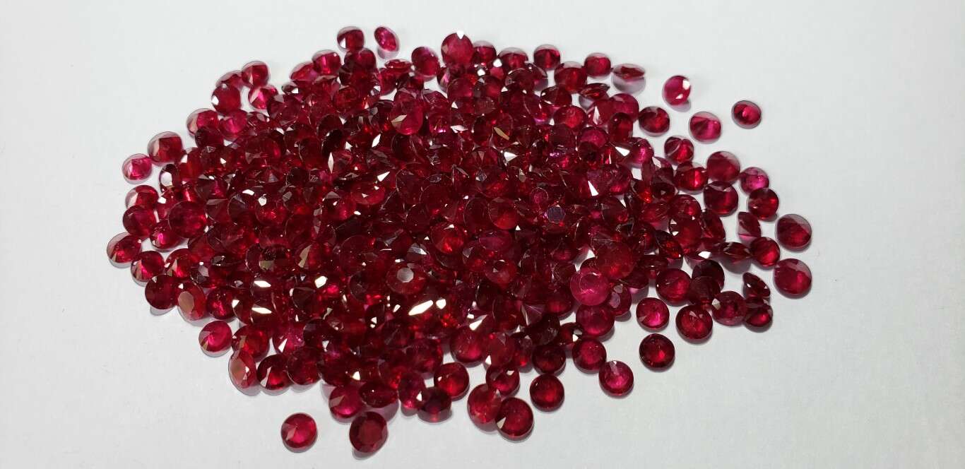 Ruby Diamond Cut: 4mm - 5mm
