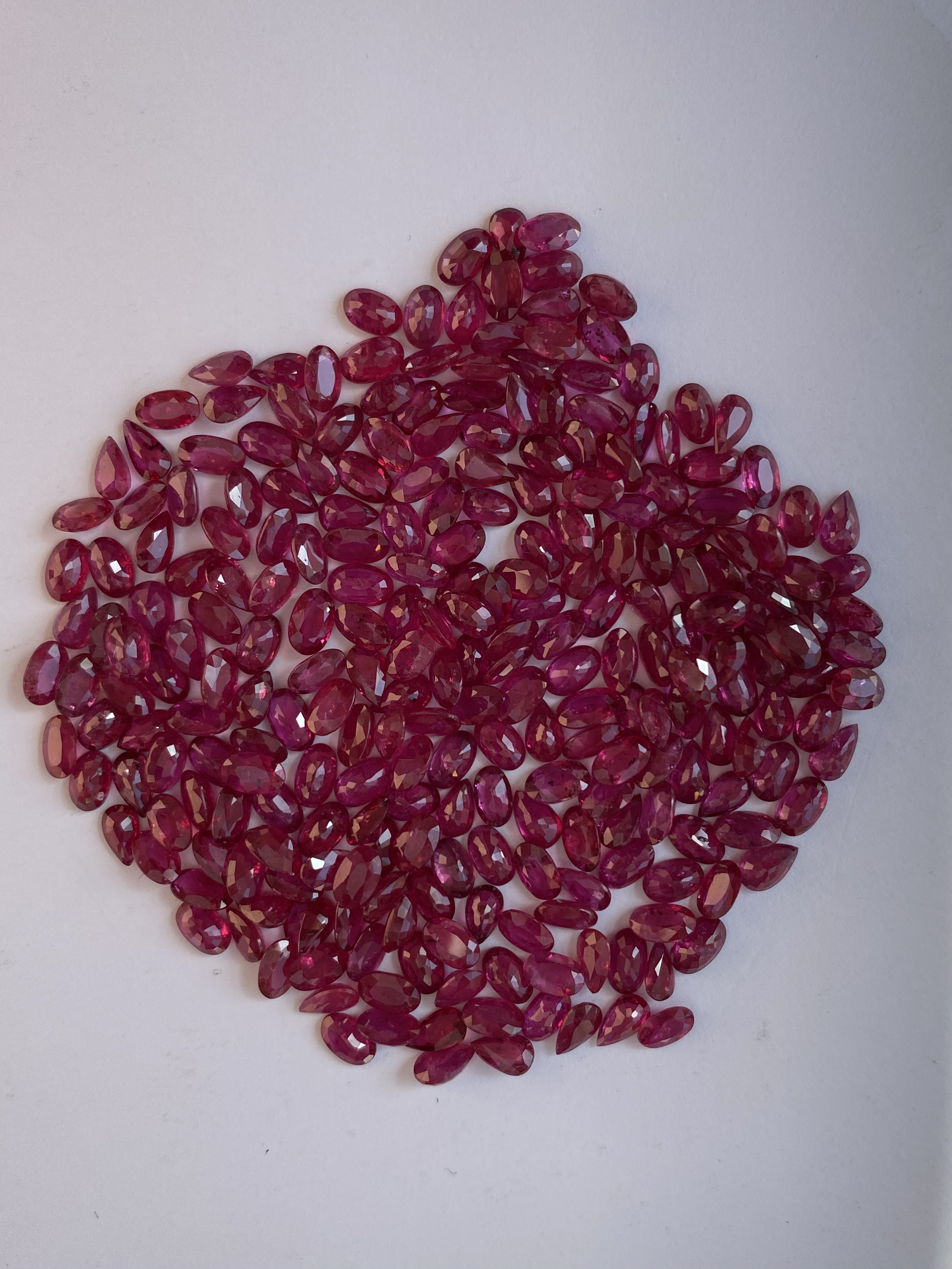 Ruby-Oval: 5mm x 3mm
