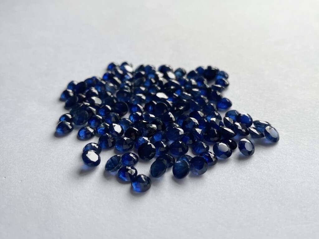 Blue Sapphire Round: 4.5mm