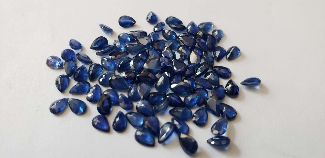 Blue Sapphire Pear: 6mm x 4mm